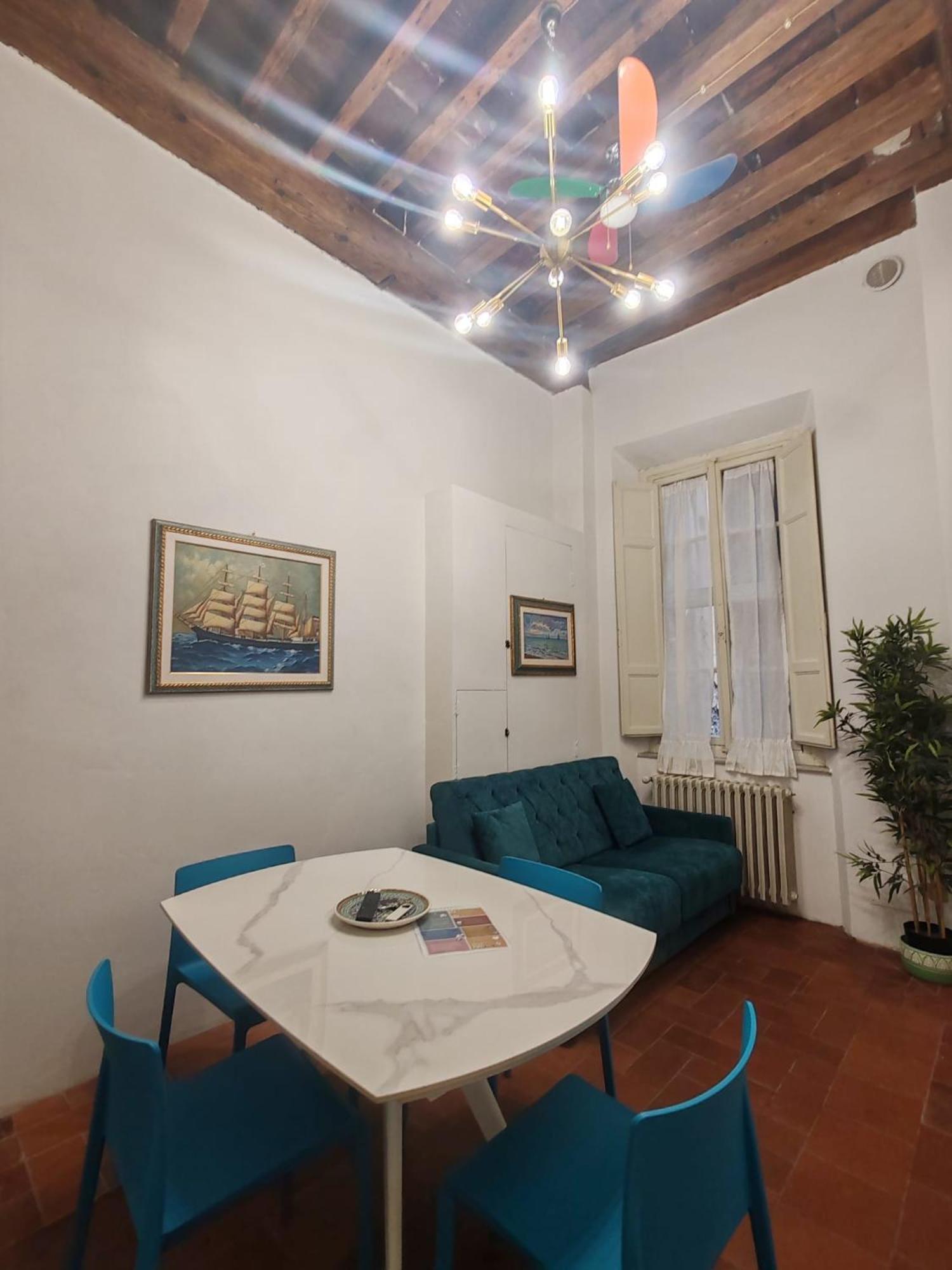 Corte Aranci Deluxe In Historic Center Of Apartment